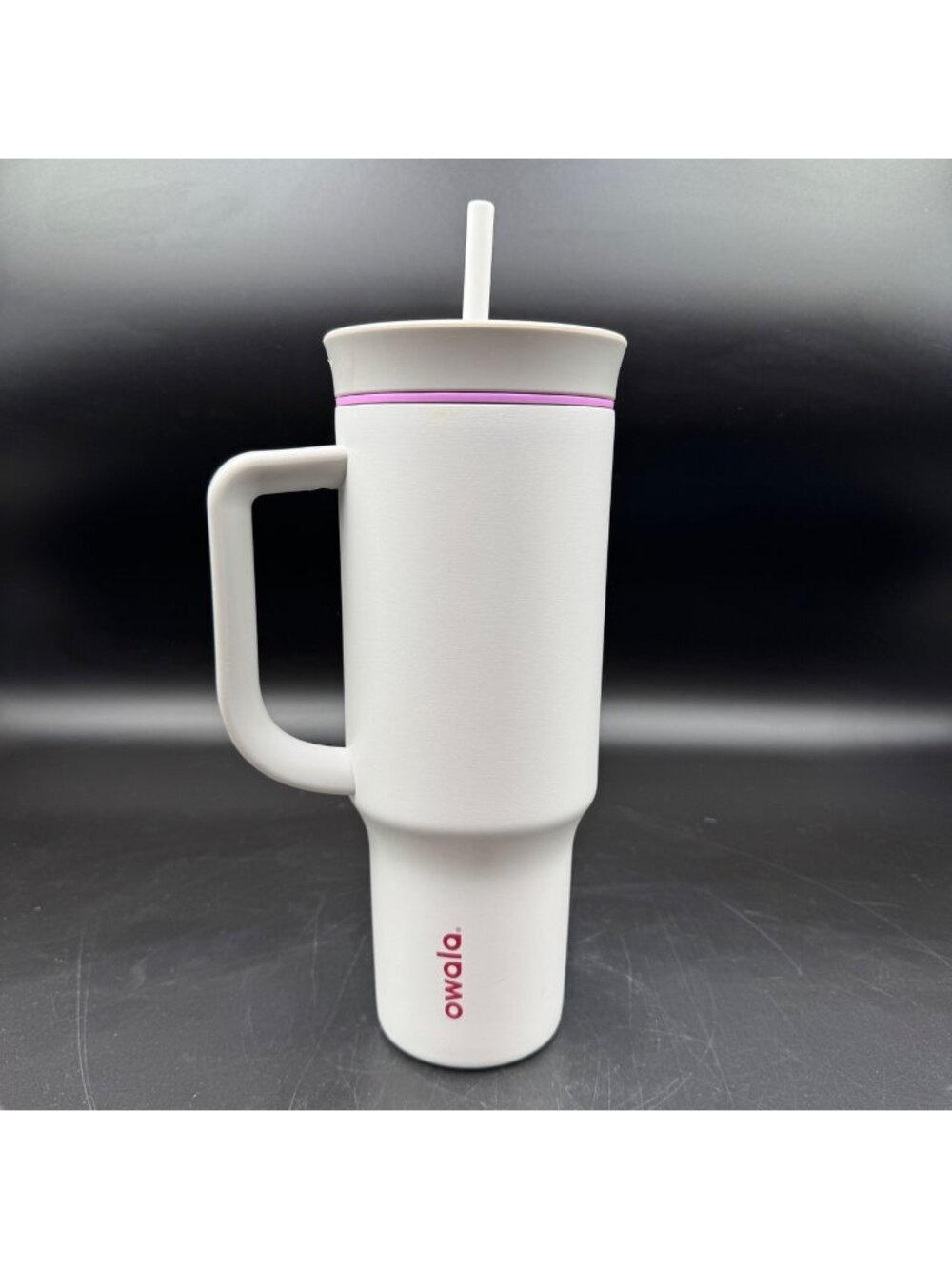 White Owala 40oz Insulated Travel Tumbler W/ Handle & Straw Lid